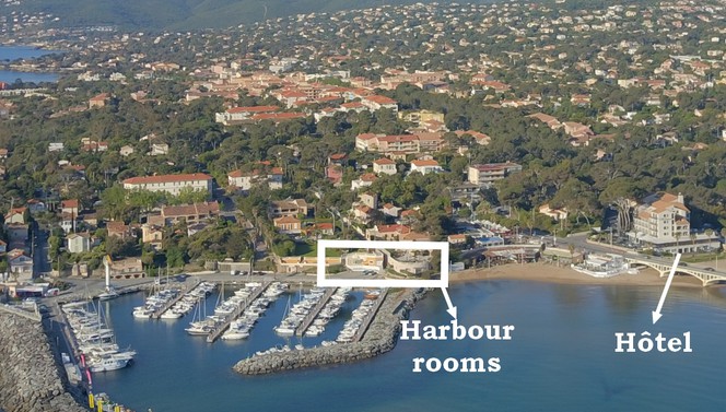 Harbour Royal Suite